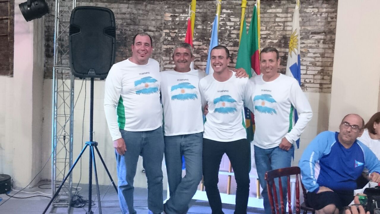 Equipo del club de Pescadores en Brasil 