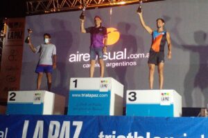 Juanma Villarruel primero en su categoría  y 8° en la general del Triatlón Internacional de La Paz